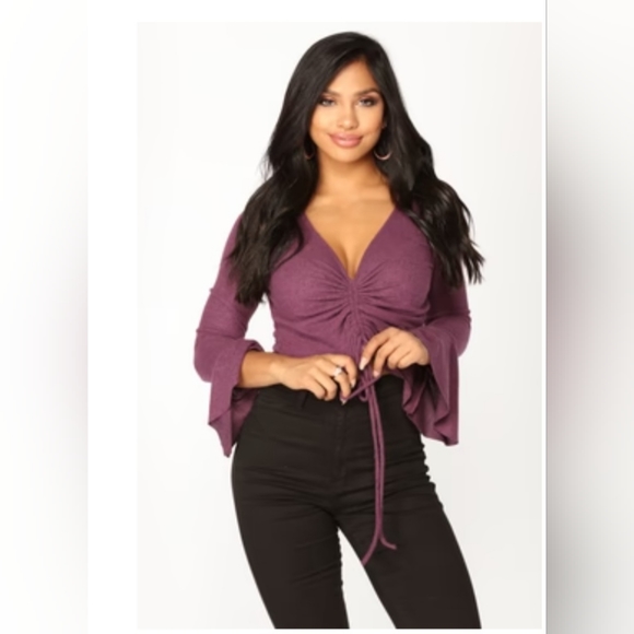 FASHION NOVA Purple sweater with ruffles - Picture 1 of 8